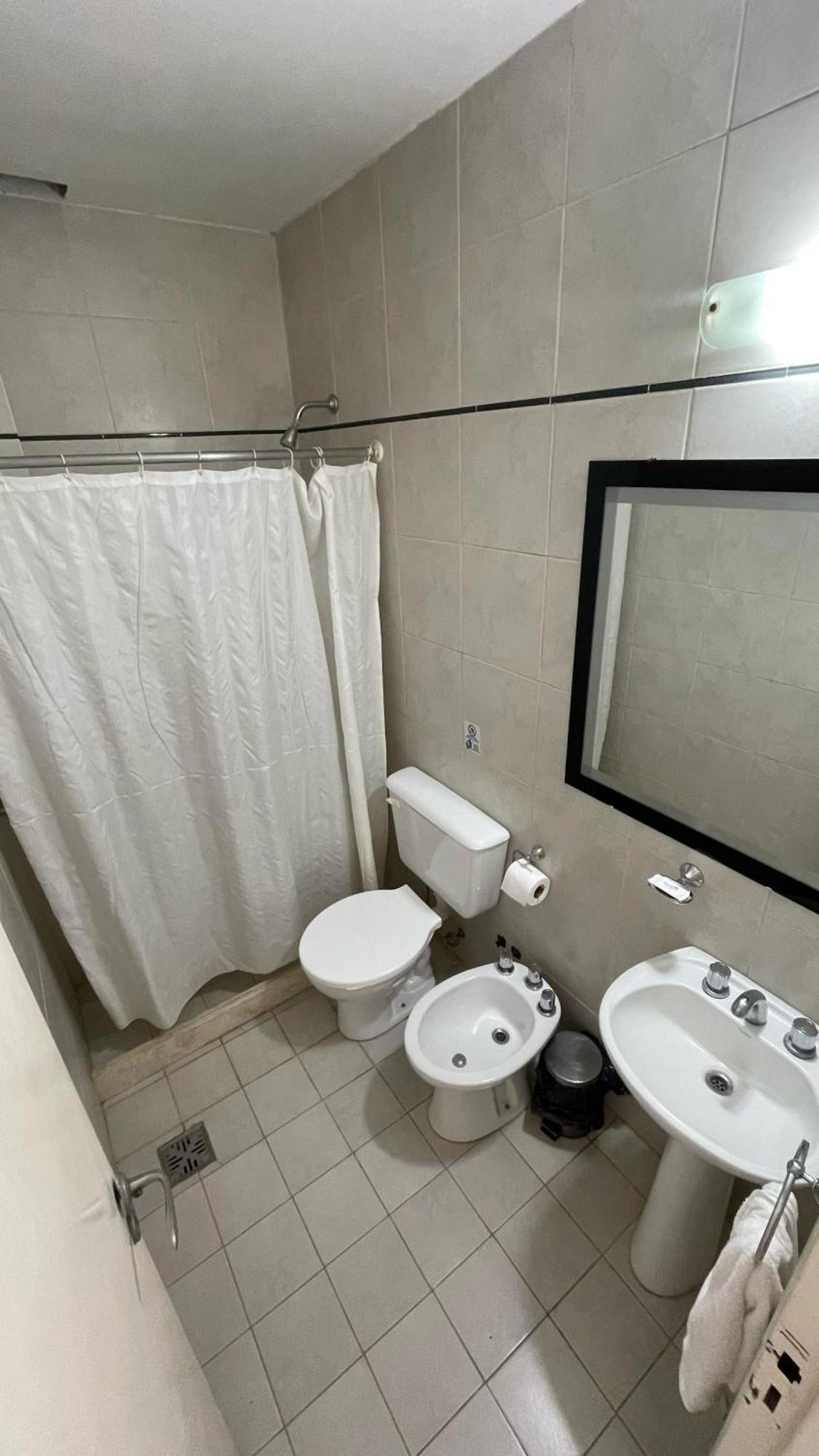 Hotel Plaza Italia Zárate Esterno foto